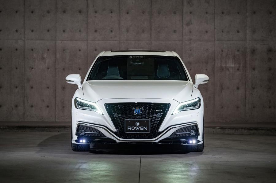  Toyota Crown by Rowen 2019 года  (фото 12 из 13)